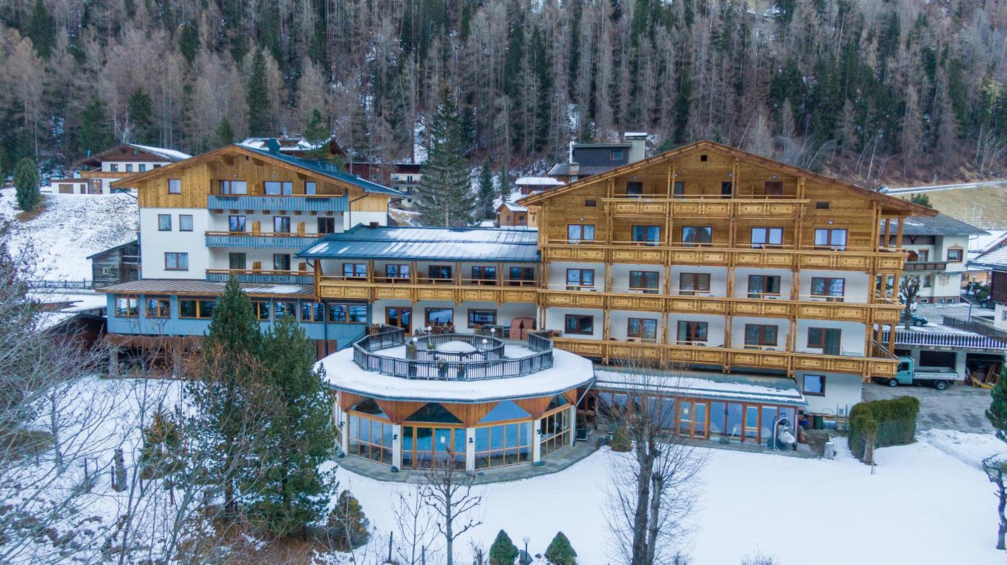 Hotel Kaerntnerhof Heiligenblut Exterior foto